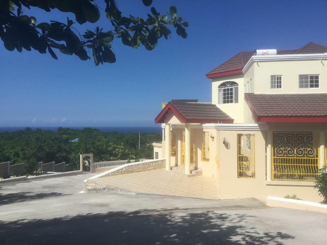 Cool Breeze Discovery Bay Exterior foto